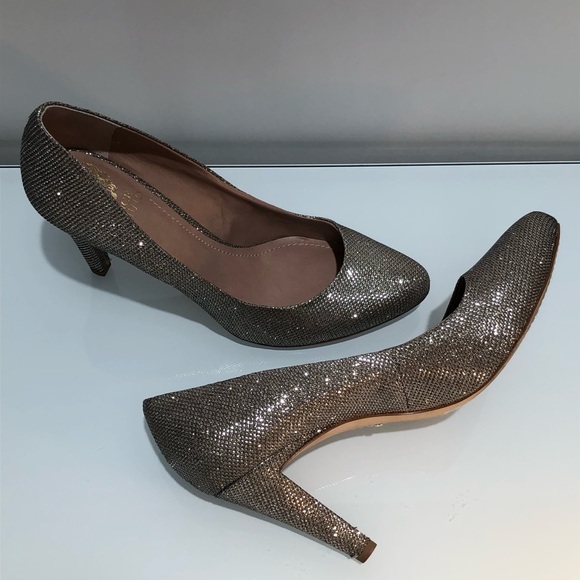 Vince Camuto Heels - Perfect Wedding Shoes - Picture 12 of 15